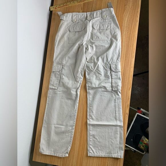 Old Navy Maternity Khakis - Picture 6 of 9